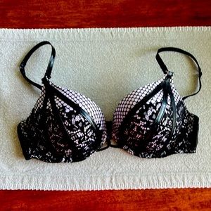 Victoria’s Secret Bombshell Plunge Bra
